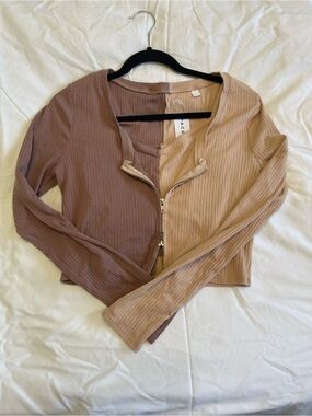 Pacsun 2 for 1 color block tops